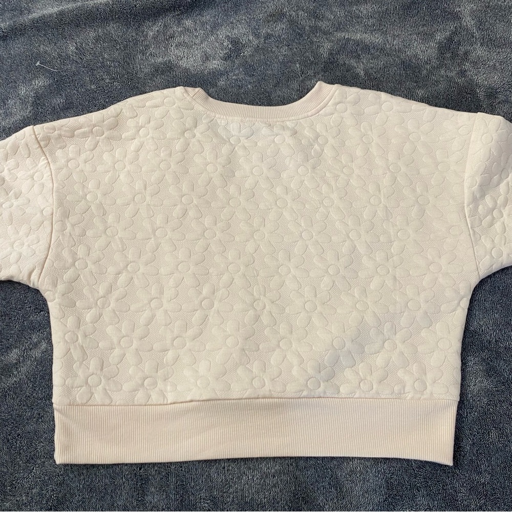 Pink Rose Boho Casual Blush Daisy Quilted Cropped Crewneck Sweatshirt. Size S - Picture 3 of 8